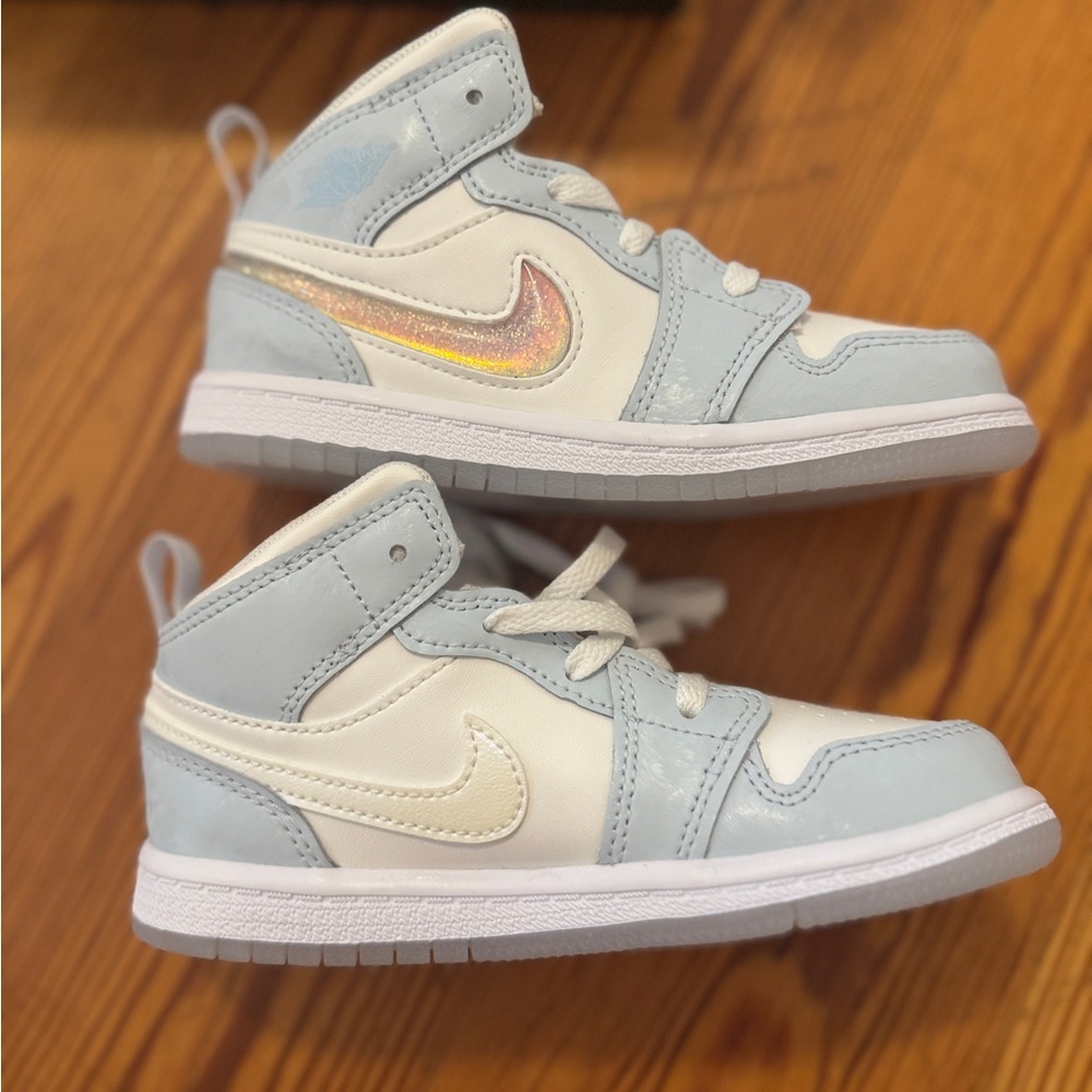 Nike Jordan 1 Mid